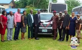 Lagos district rewards teachers, students with car, cash