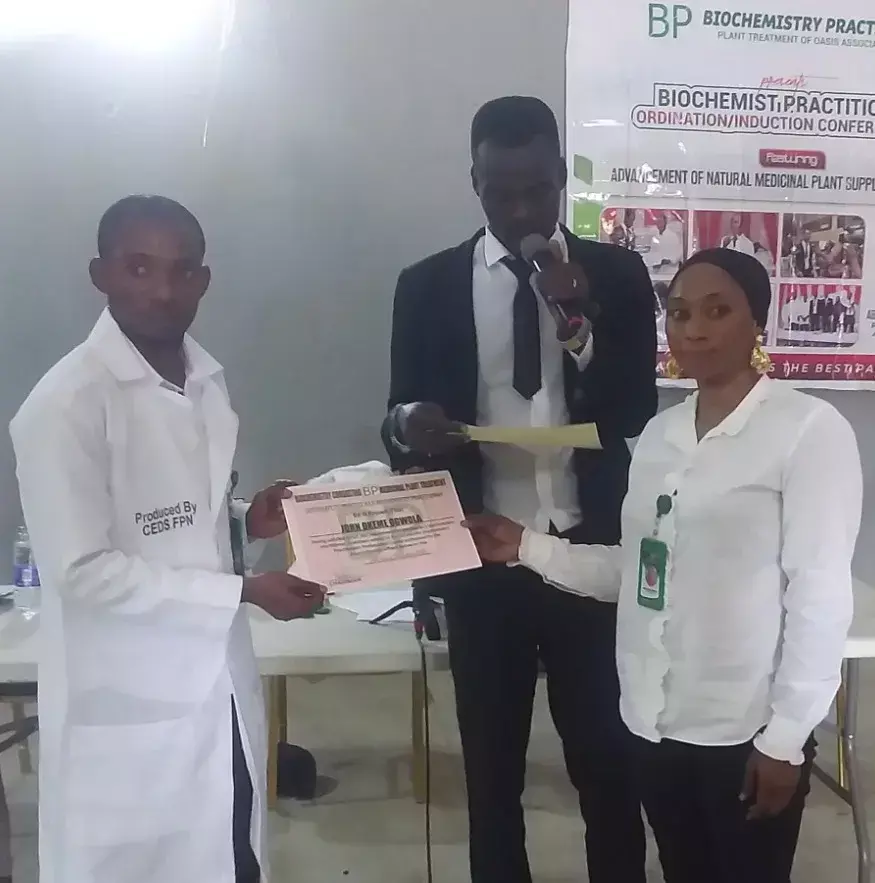 Biochemistry Practitioners want FG to prioritise use of alternative medicine Biochemistry Practitioners want FG to prioritise use of alternative medicine