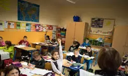 German mayor wants pupils to clean classrooms