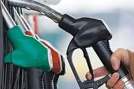 Ondo residents engage in panic buying over uncertainty in petrol pump price