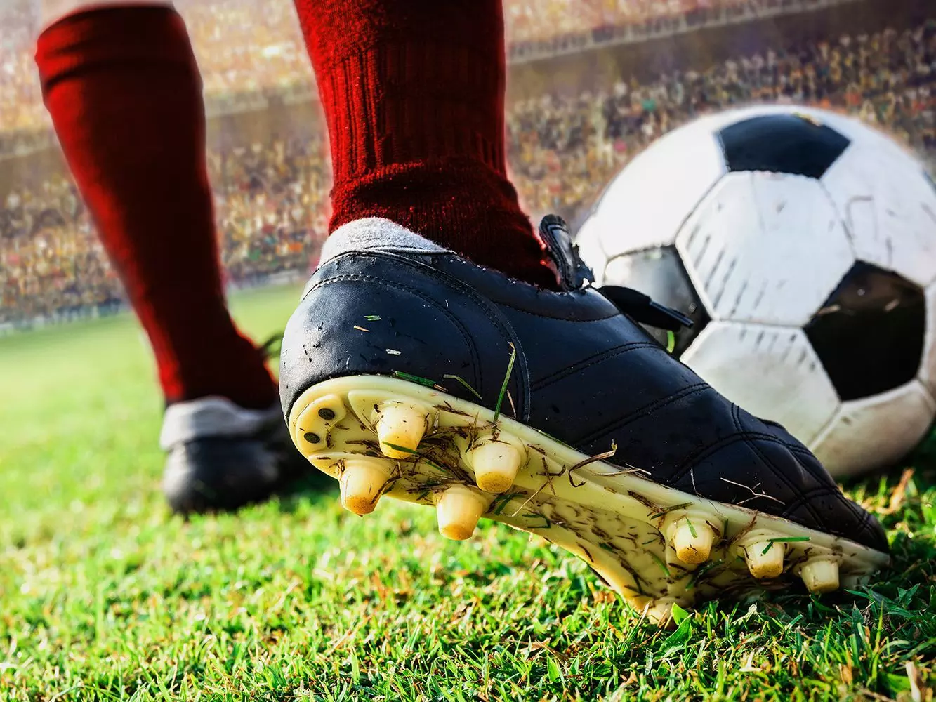 Players don’t respect football anymore, says ex-Enyimba midfielder