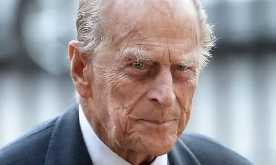 Prince Philip Returns to Private Hospital