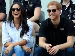 Prince Harry and Girlfriend Step out for Engagement