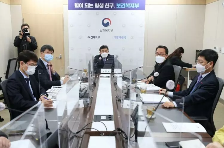 2 K-pop agency execs fined for rigging votes on audition show 2 K-pop agency execs fined for rigging votes on audition show