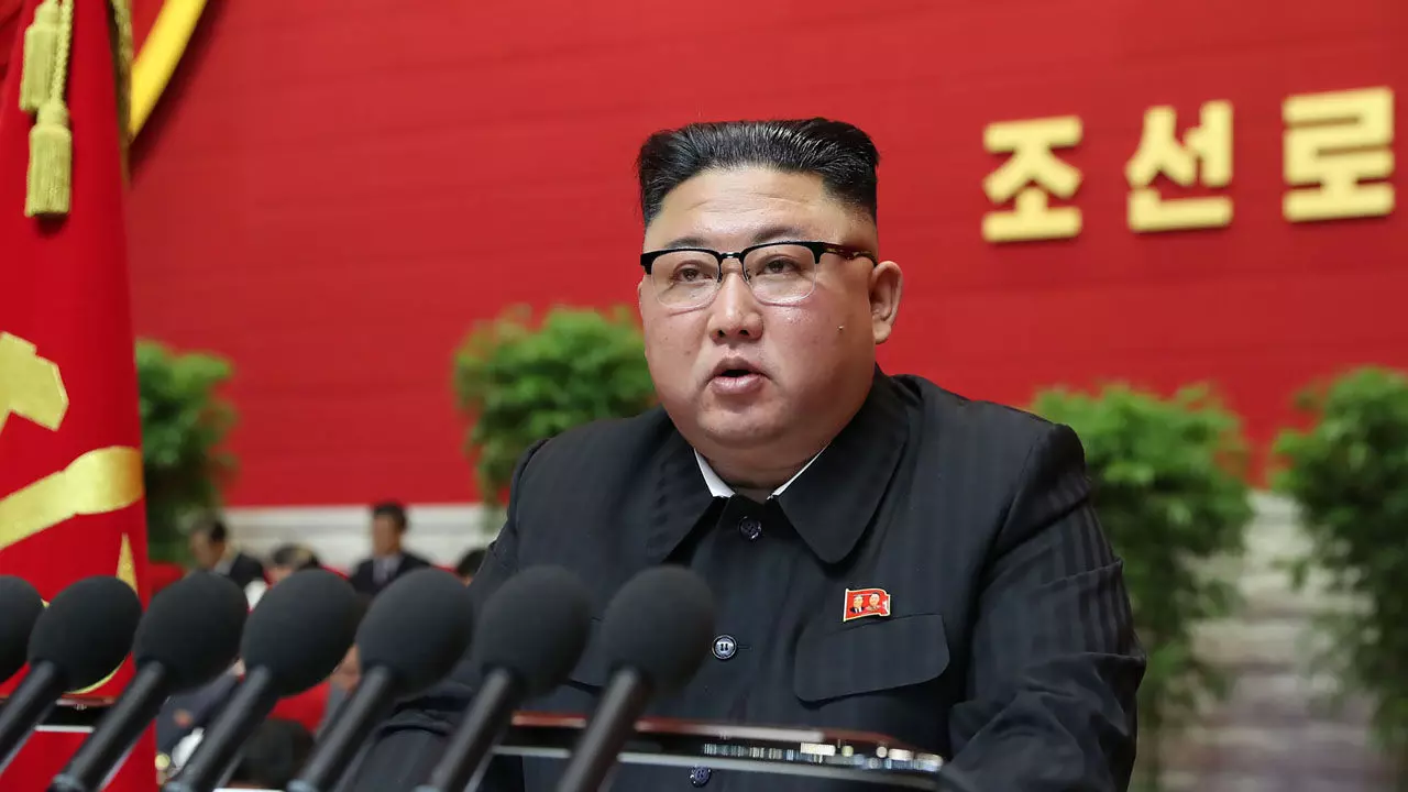 North Korean ruler, Kim admits mistakes during party meeting North Korean ruler, Kim admits mistakes during party meeting