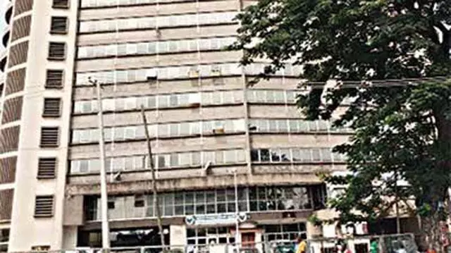 Cocoa House elevator crash kills 1, injures 3