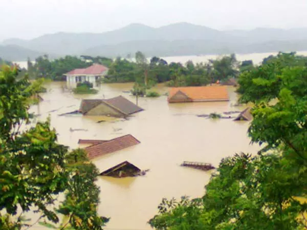 117 dead, 21 missing in Central Vietnam’s natural disasters