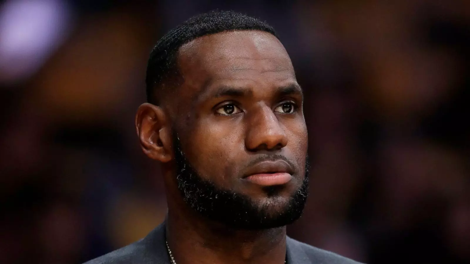 LeBron leads Lakers charge in Game 2 win over Heat LeBron leads Lakers charge in Game 2 win over Heat