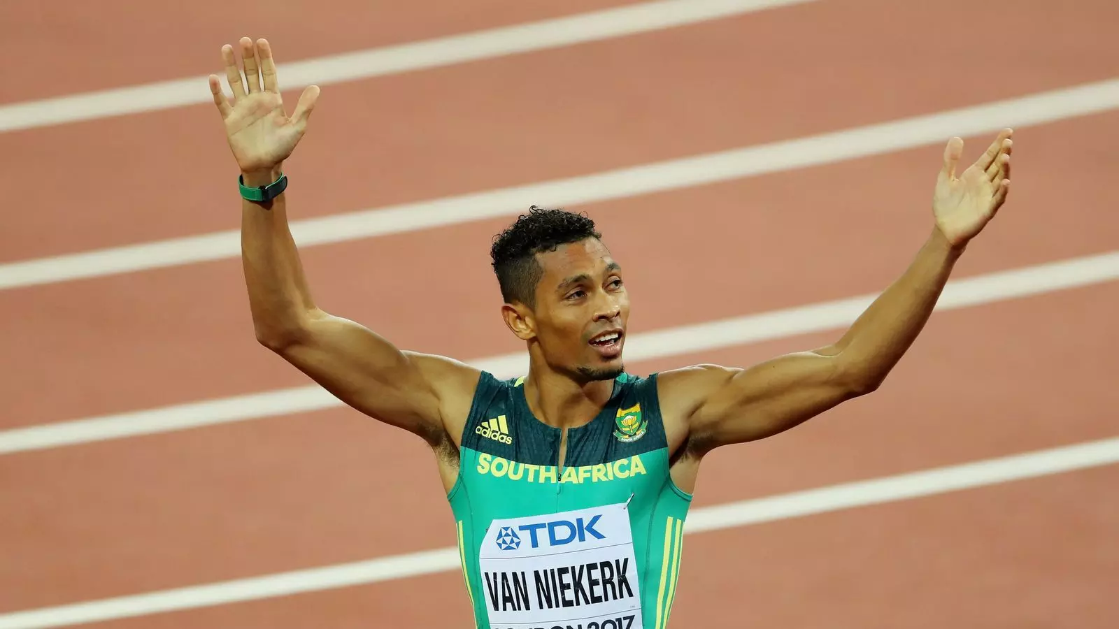 Van Niekerk wins on return to track in Europe