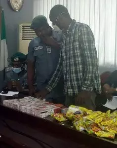 Customs intercepts suspect with 2,886 ATM cards concealed in noodles carton