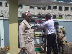5 filling stations sealed for under dispensing petroleum products in Benin