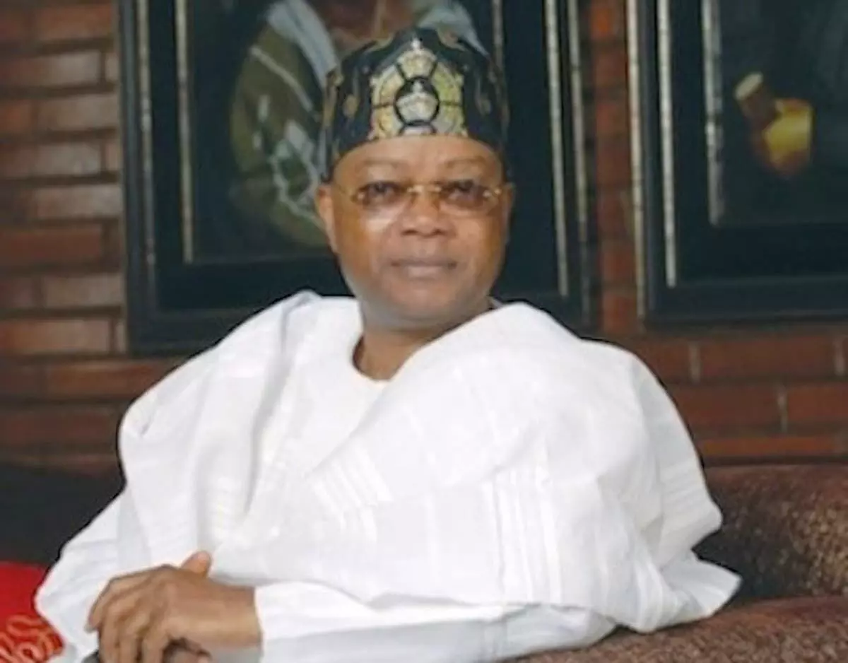 Gov. Fayemi felicitates with Prince Adeluyi-Adelusi at 80 Gov. Fayemi felicitates with Prince Adeluyi-Adelusi at 80