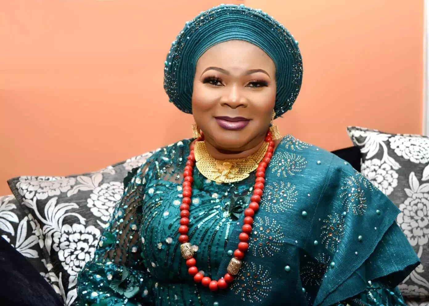 COVID-19: Olori Janet Afolabi donates PPE, Noddles to School for the Blind.