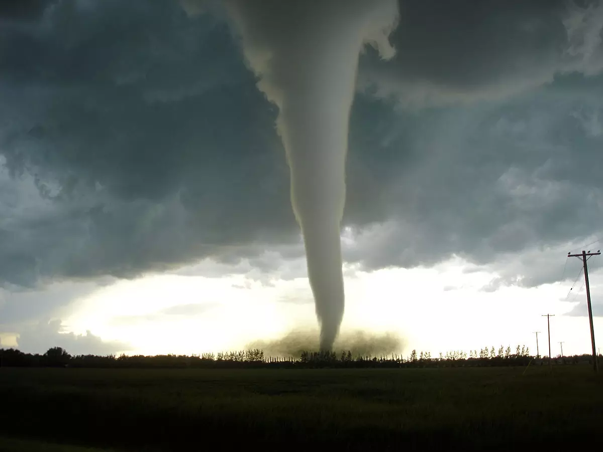 5 killed as tornado hits U.S. states of Oklahoma, Texas