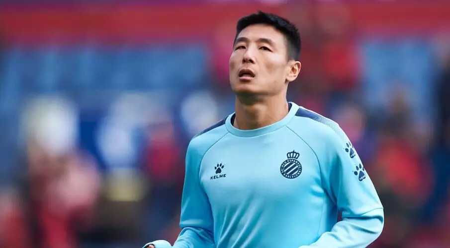 Chinese football star Wu Lei has coronavirus in Spain
