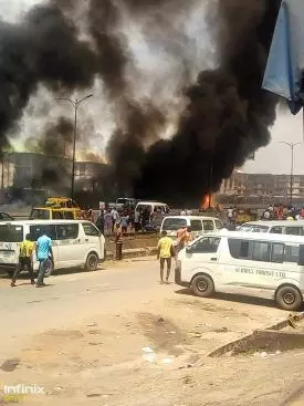 Bad Wednesday for Onitsha residents and traders affected by fire outbreak caused by a tanker that exploded – more pictures of the sad incident. Bad Wednesday for Onitsha residents and traders affected by fire outbreak caused by a tanker that exploded – more pictures of the sad incident.