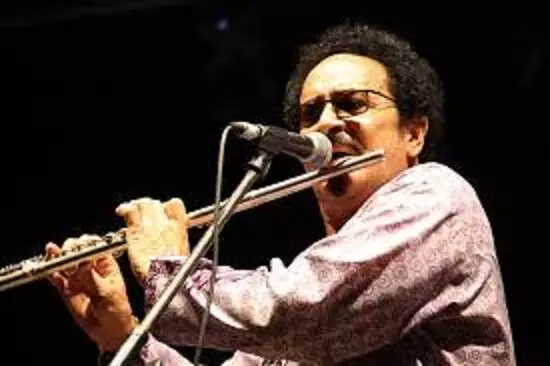 Nigerian Flutist, Tee Mac charges FG to prioritise tackling unemployment over Xenophobia