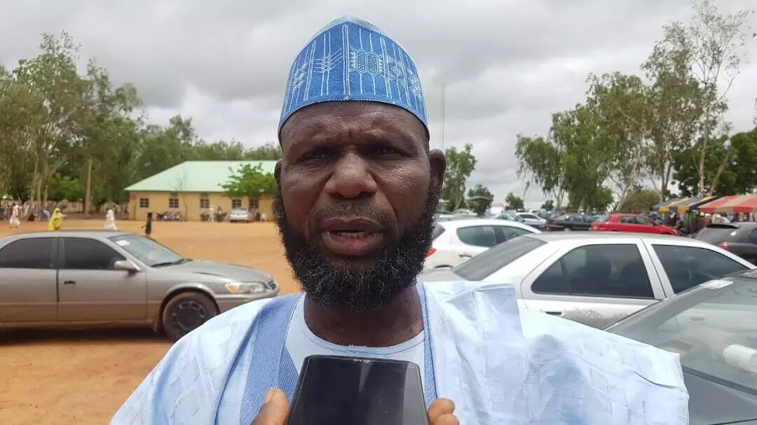 Peaceful Protest turns violent as Ex-LG boss charges youth against disruption of peace in Kebbi Peaceful Protest turns violent as Ex-LG boss charges youth against disruption of peace in Kebbi