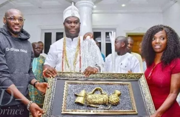 Ooni of Ife hosts 2Face Idibia, wife Annie