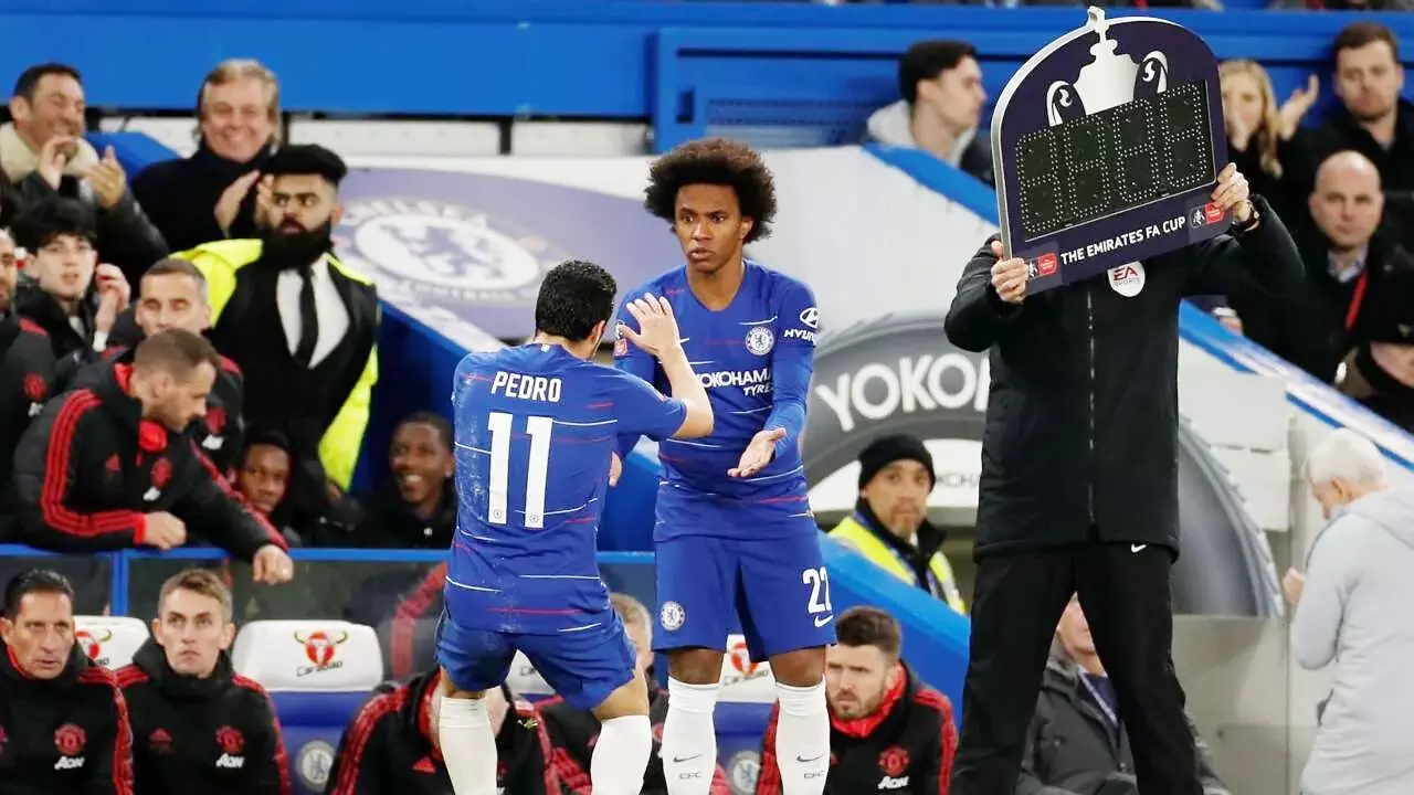 Chelsea must stay calm to turn season around, says Pedro