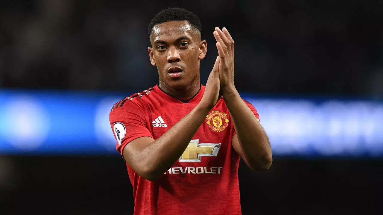 Manchester United’s Martial can score 20 goals a season, Solskjaer says