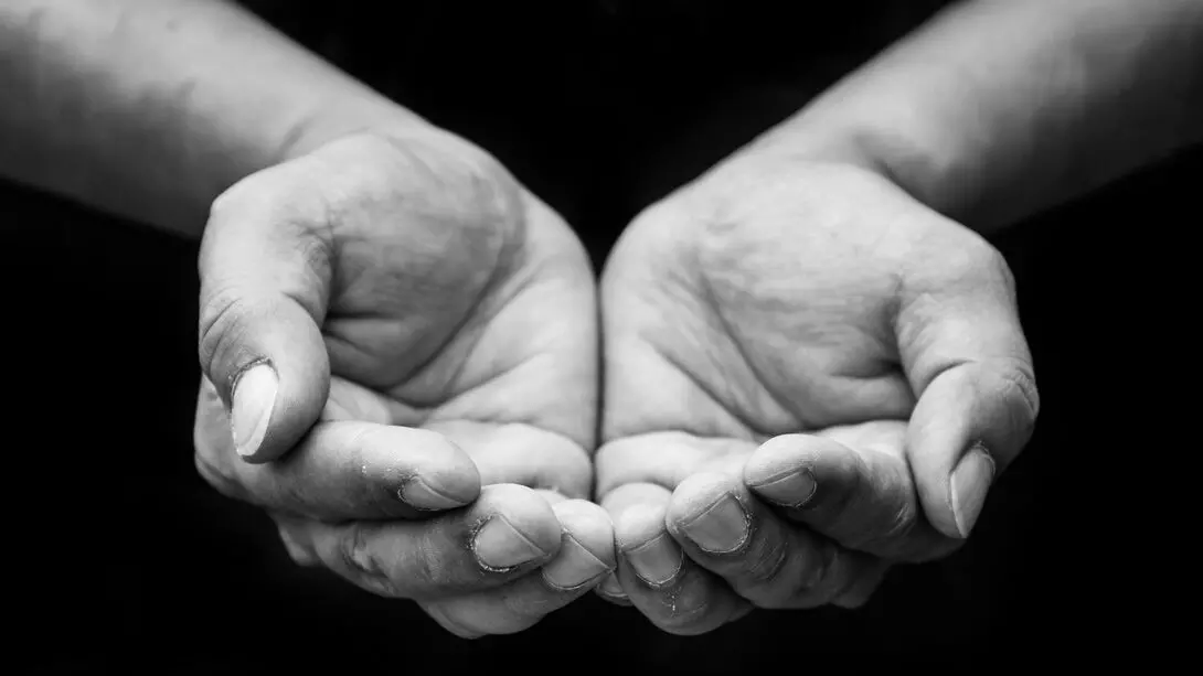 Celebrities raise concerns over begging on social media platforms