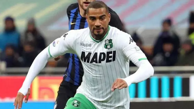 FC Barcelona make surprise Boateng signing