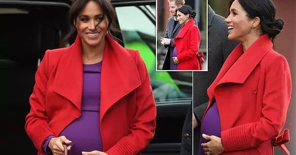 Meghan Markle reportedly tells well-wishers baby due in April Meghan Markle reportedly tells well-wishers baby due in April