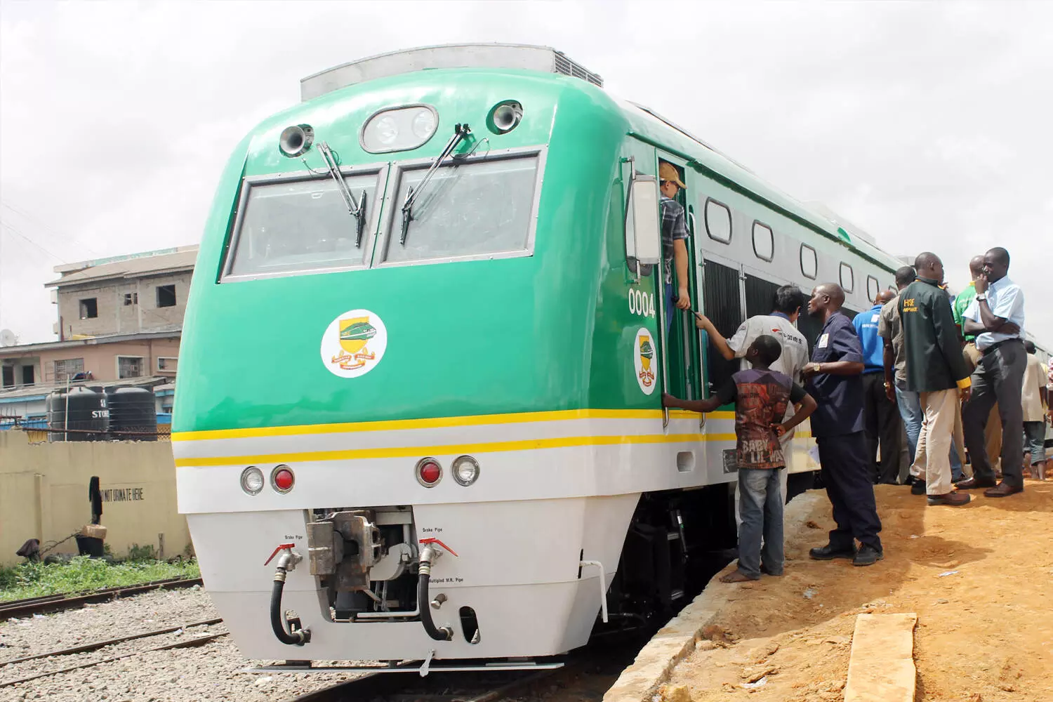 Warri-Itakpe test run train service suspended to resolve tooting, security challenges
