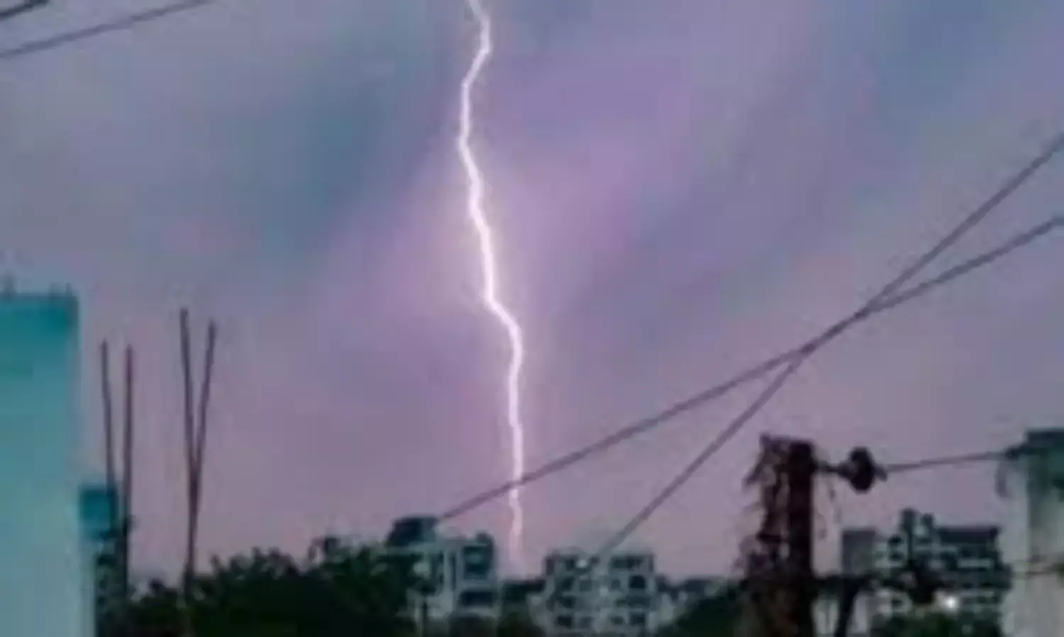 Lightning Kills 27, says Official