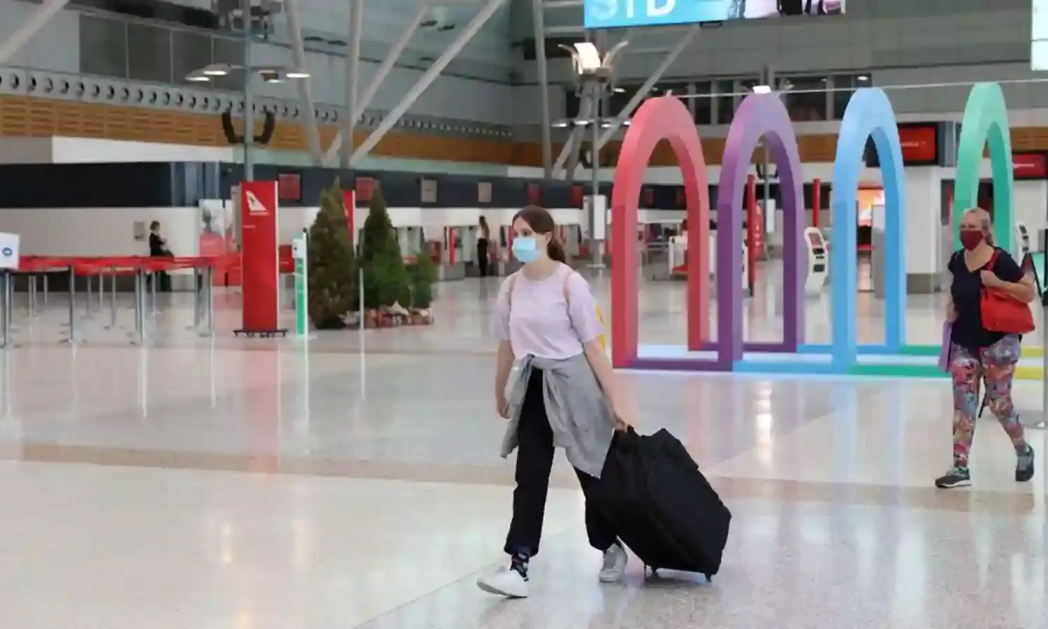 Australia suspends passenger flights from India amid COVID-19 crisis