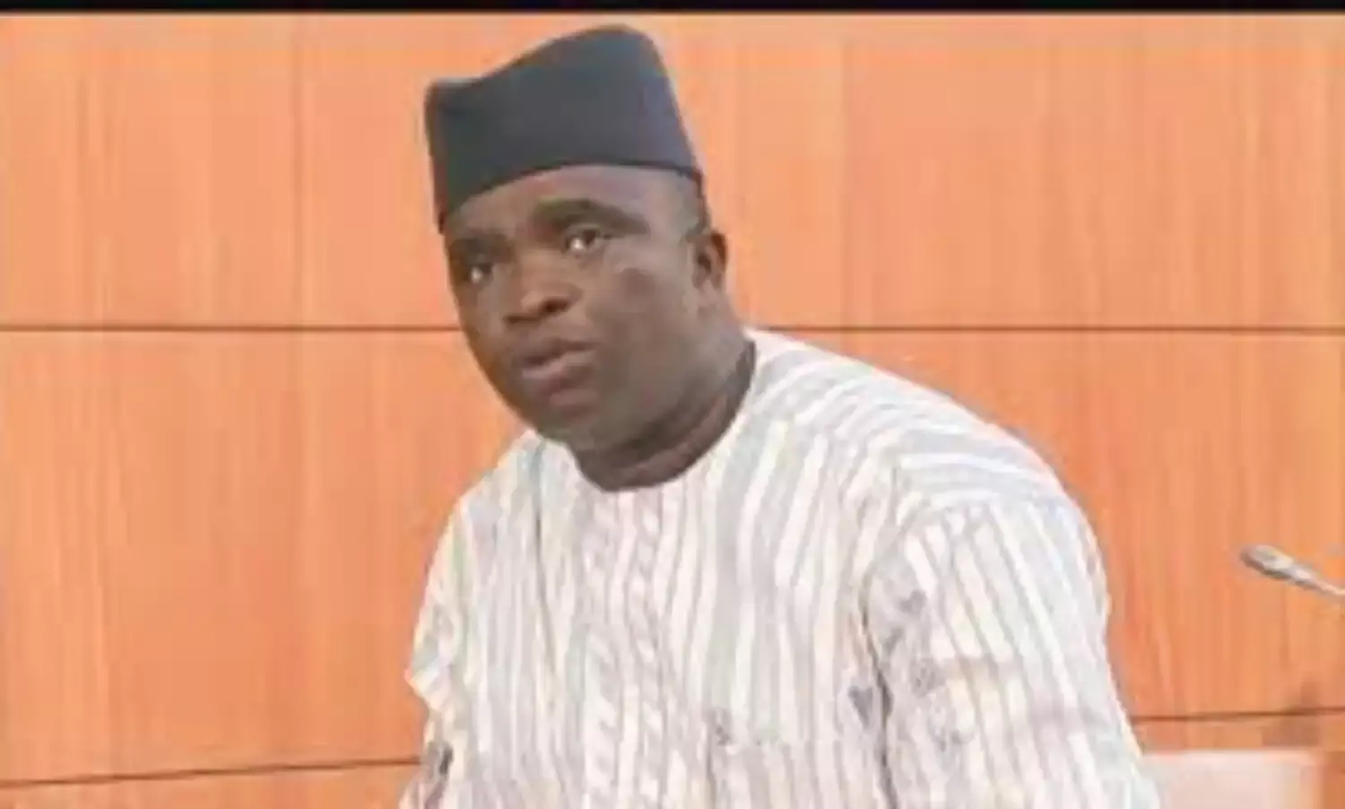 Lagos APC Lawmaker Obtains JAMB Forms for 300 Youths