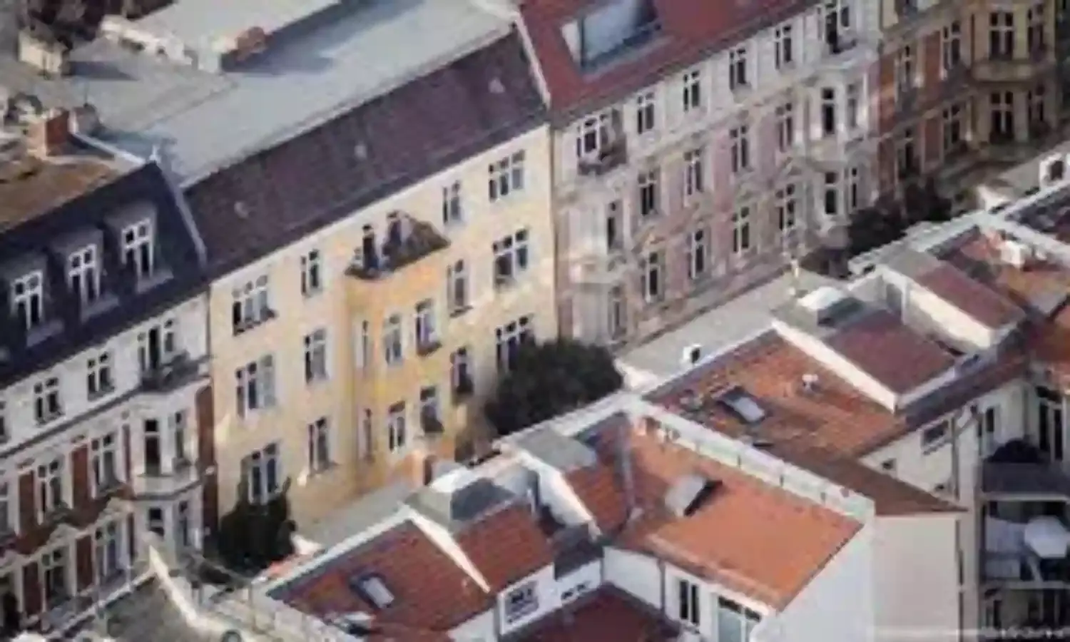 Millions of Berlin Tenants Await ‘Rent Cap’ Ruling