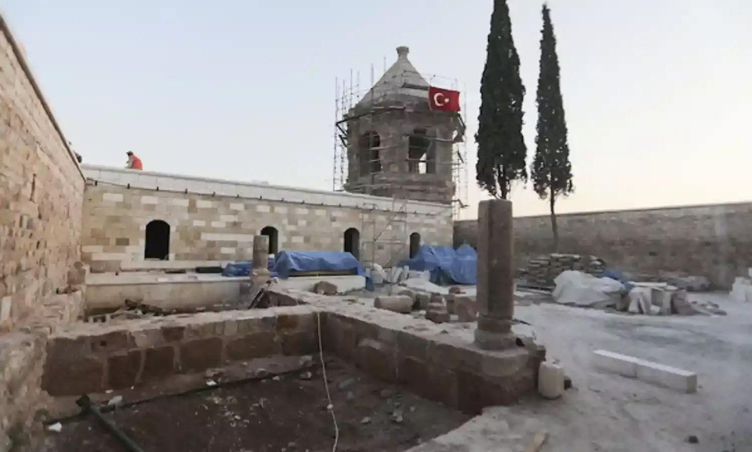 165 Ancient Tombs Found in East China