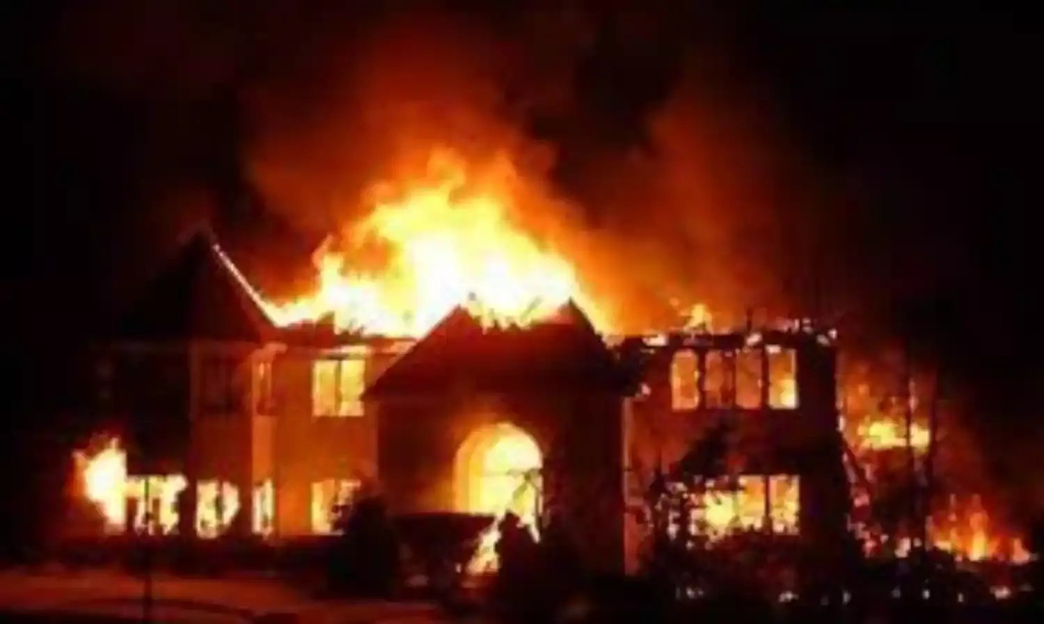 Man burns ex-lover, 2 children to death in Ibadan