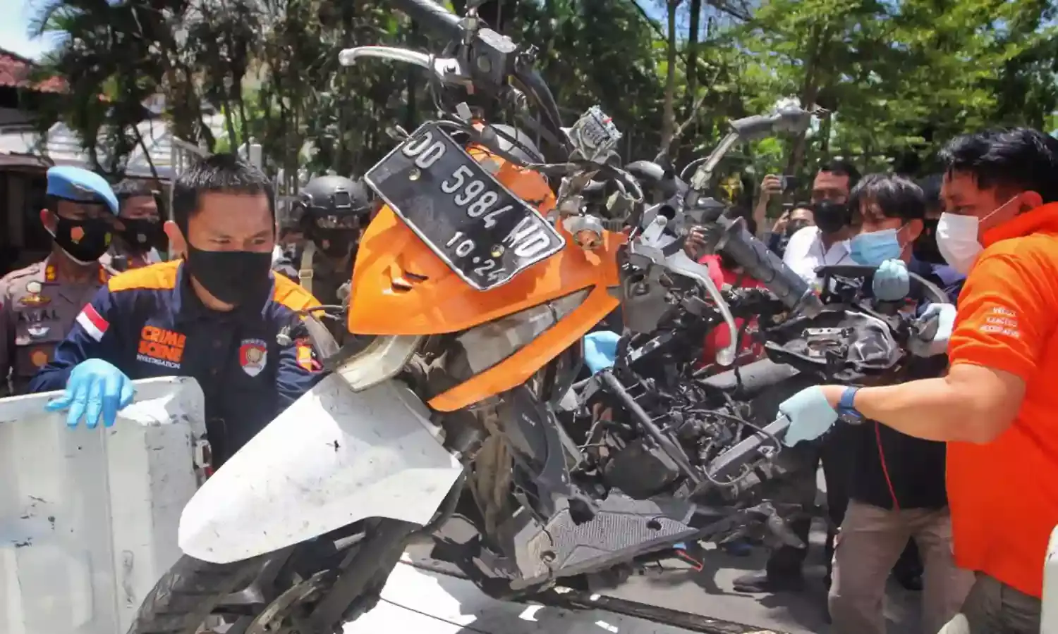 Indonesian police: Weekend church suicide bombers were married couple