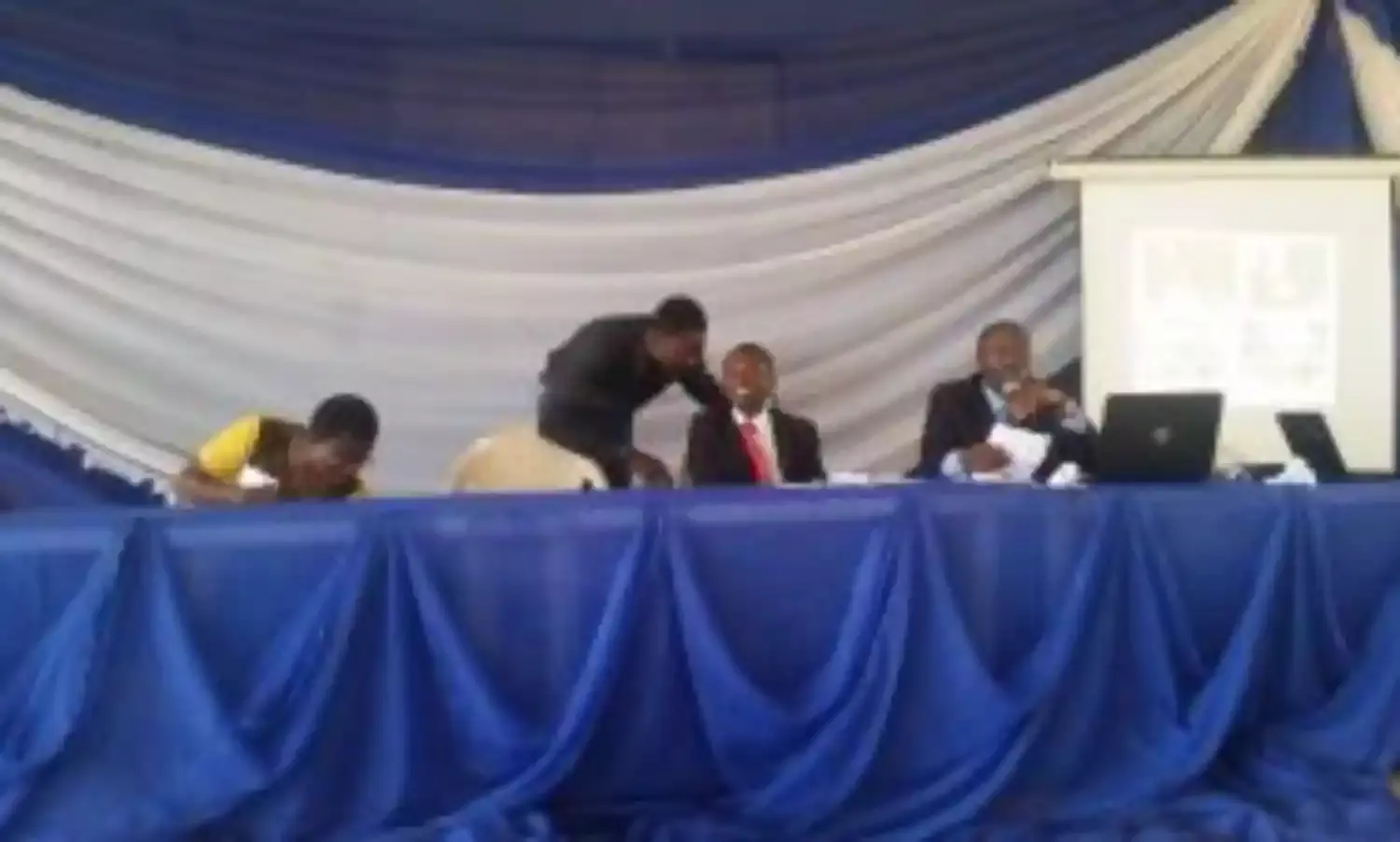 Avoid junk foods, unhealthy lifestyles for brain health, expert group counsels