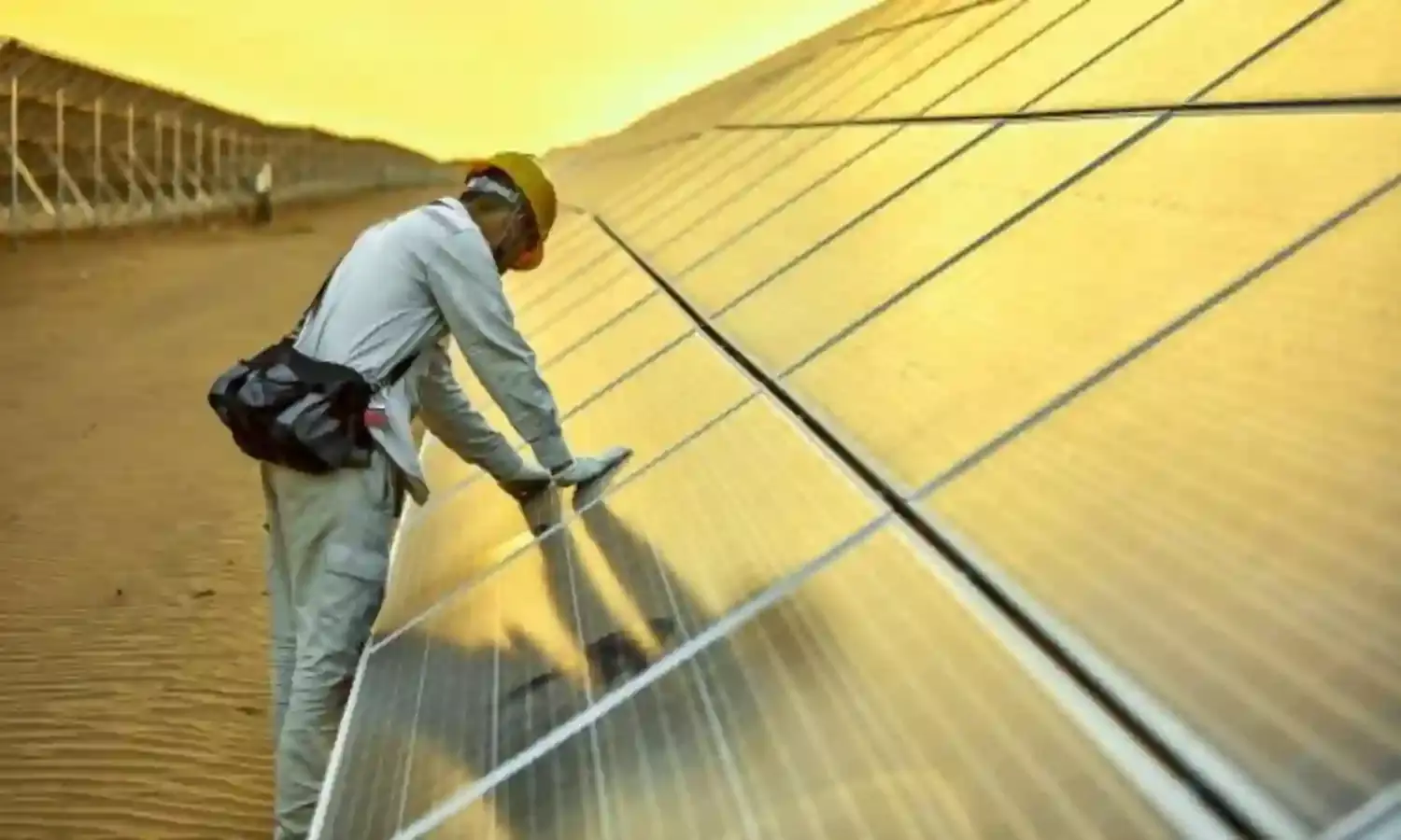 Solar energy; new king of global electricity markets