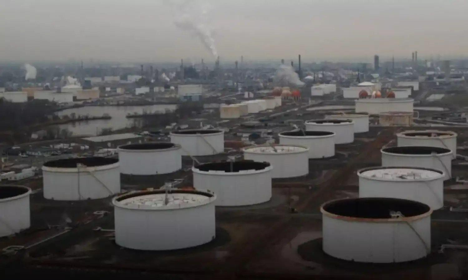 Oil prices edge up on strong China data, U.S. crude oil draw