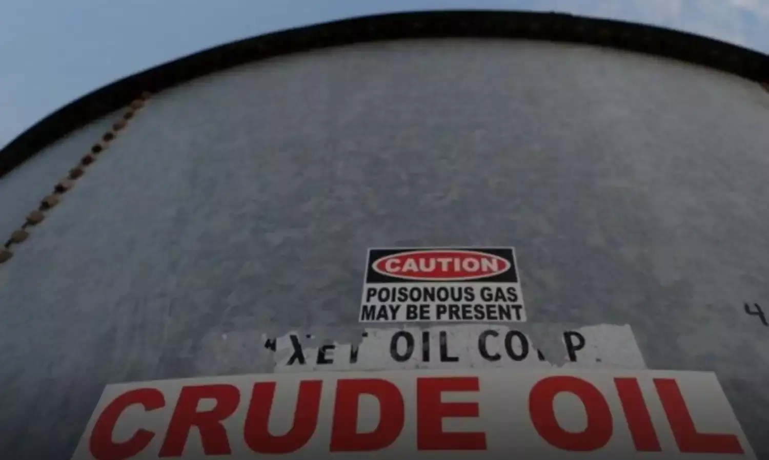 IEA says oil market outlook clouded by vaccine roll-out variables