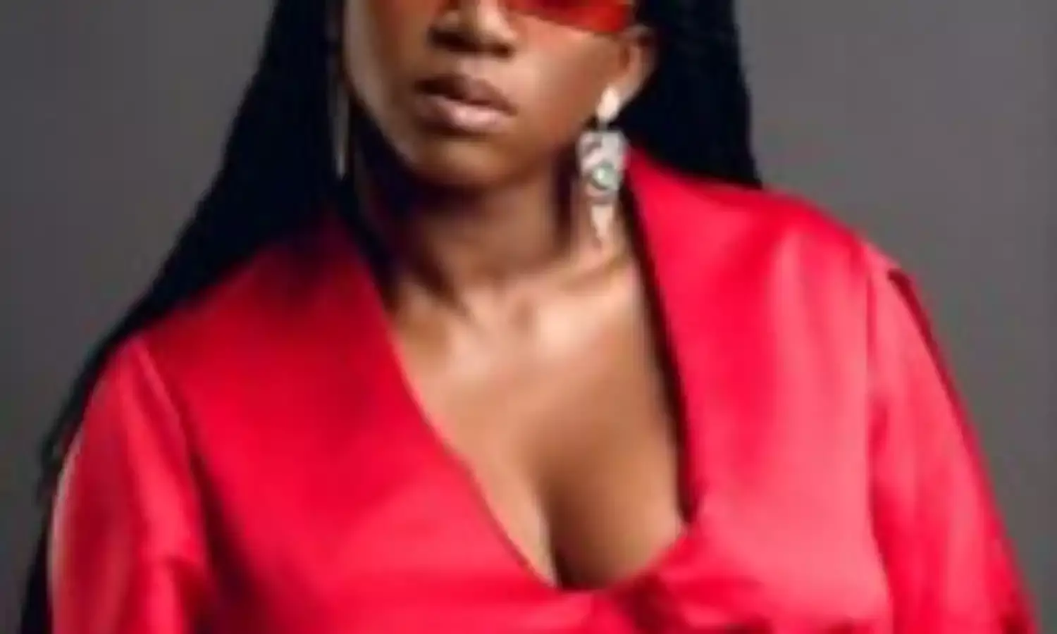 Waje set to drop new song “Best thing”