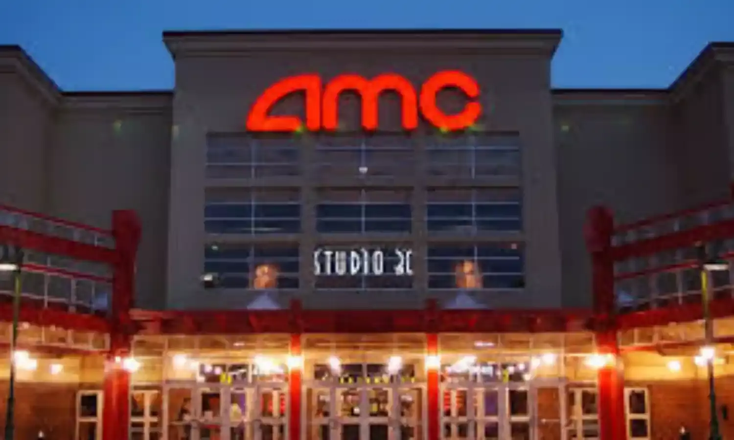 AMC Entertainment to keep most theatres open
