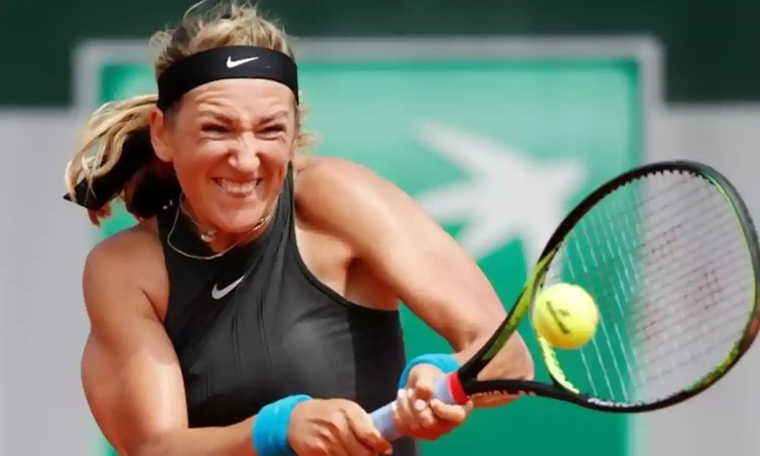 Azarenka thrashed by Schmeidlova at French Open
