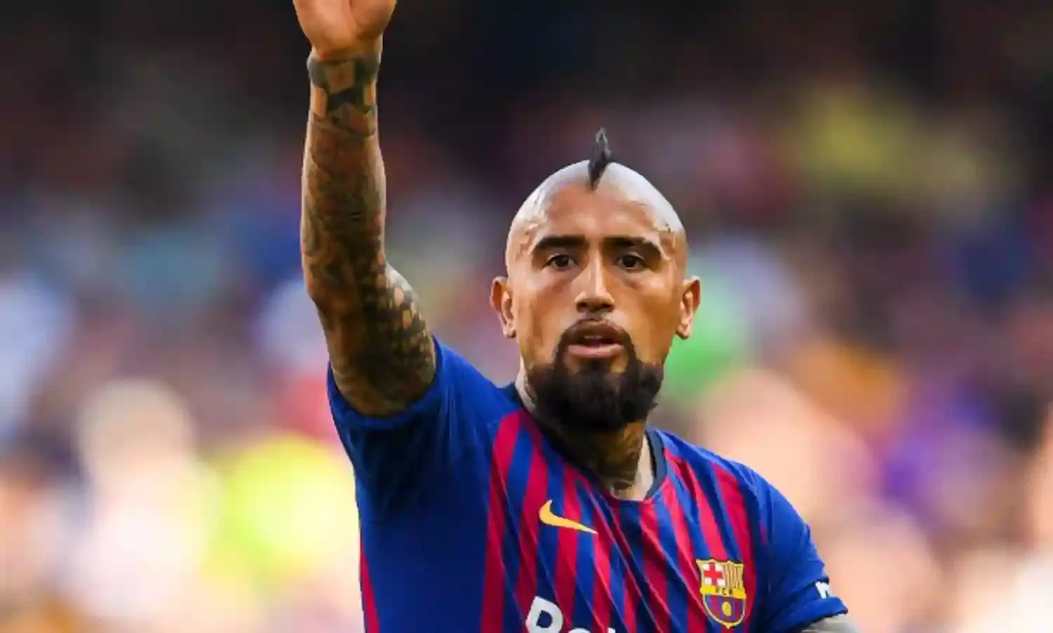 Vidal lands in Milan to complete move from Barca to Inter