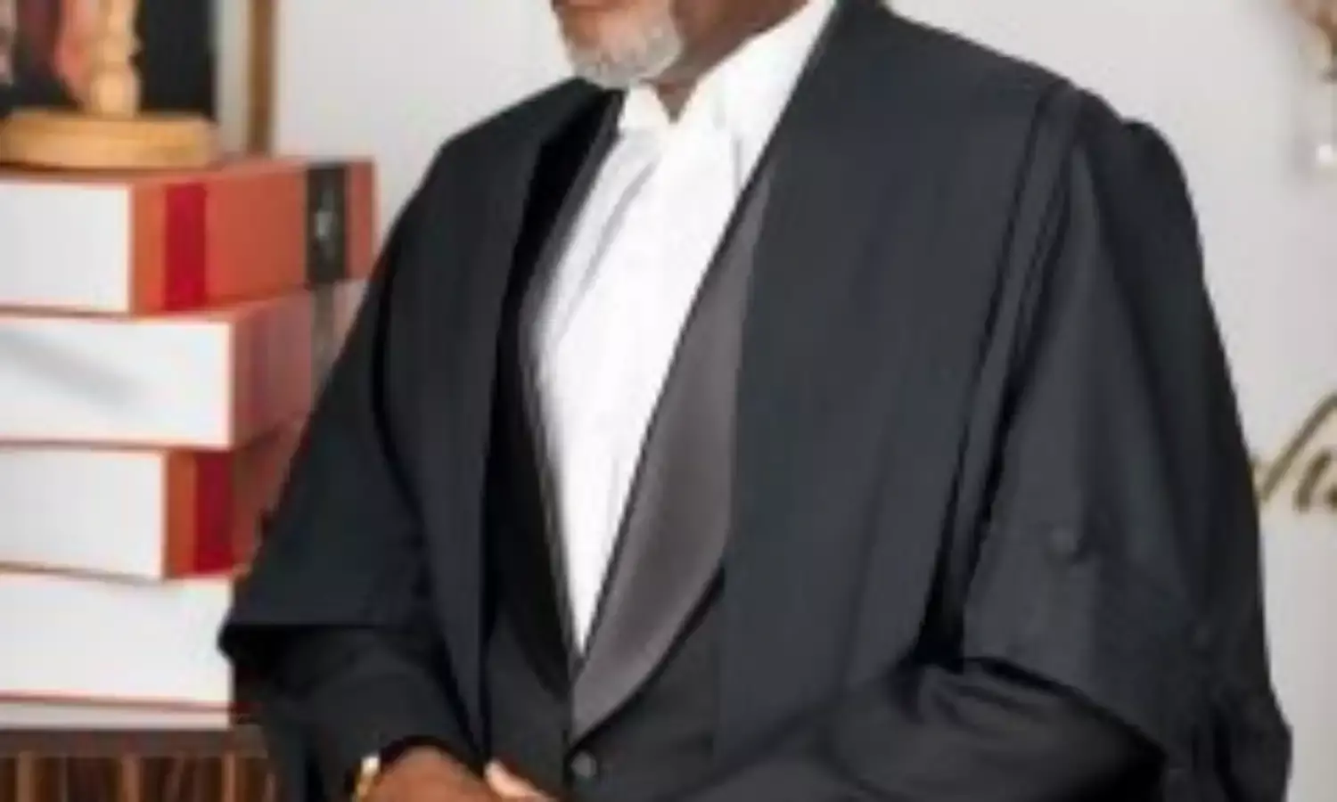 Nigerians felicitate with Nollywood veteran actor Kanayo on call to the bar