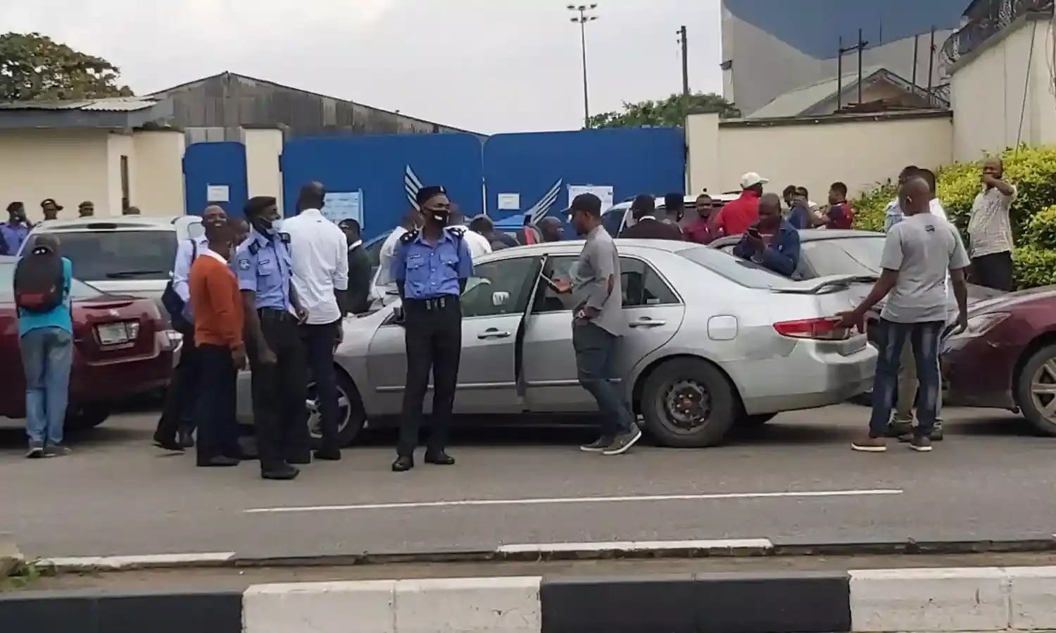 Arik Air resumes operation after shutdown, apologises to customers