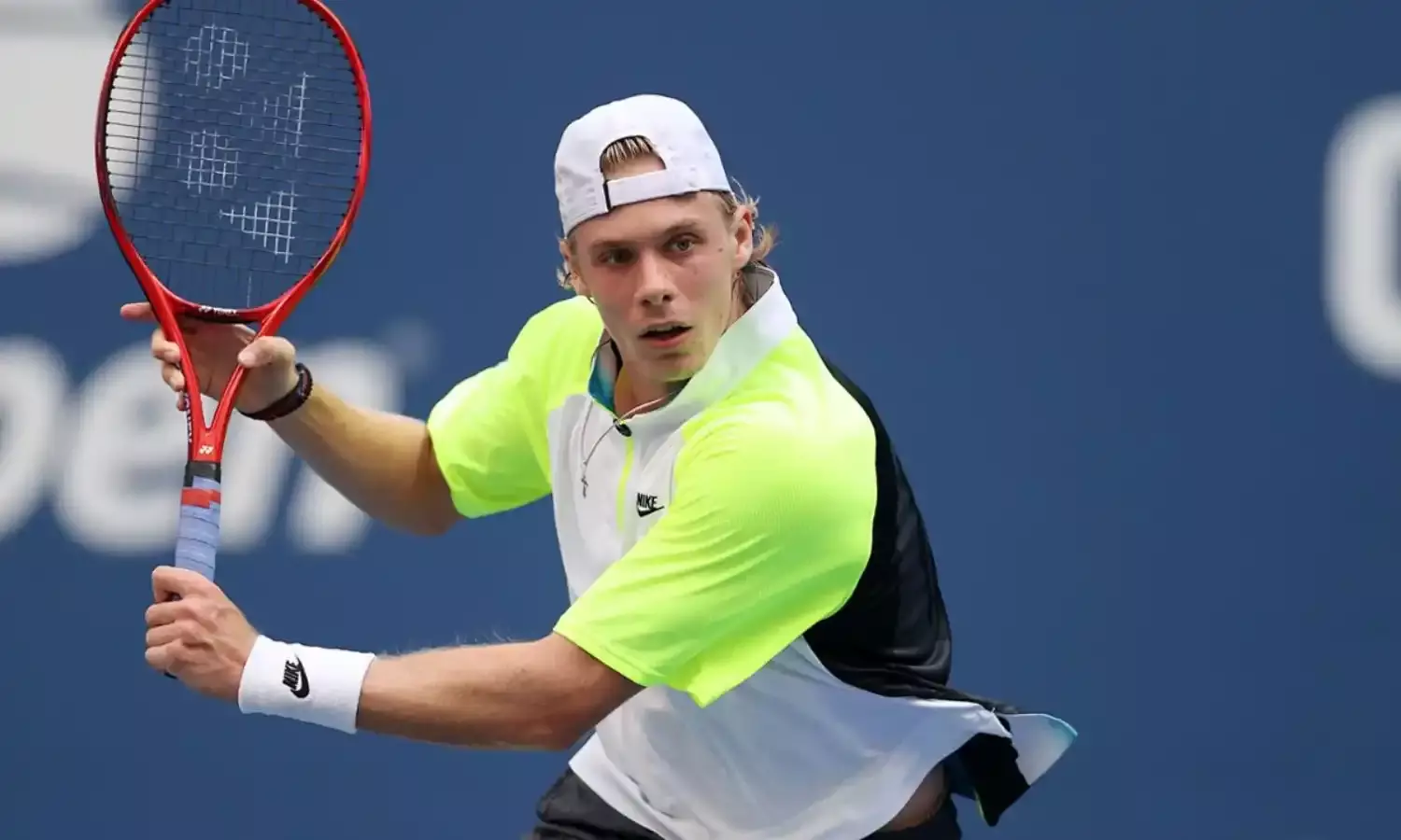 Shapovalov into U.S. Open quarter-finals after beating Goffin