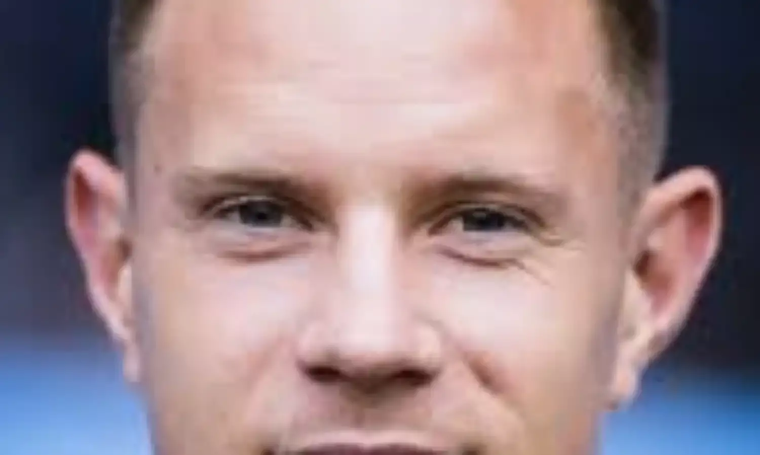 FC Barcelona goalkeeper to undergo knee surgery