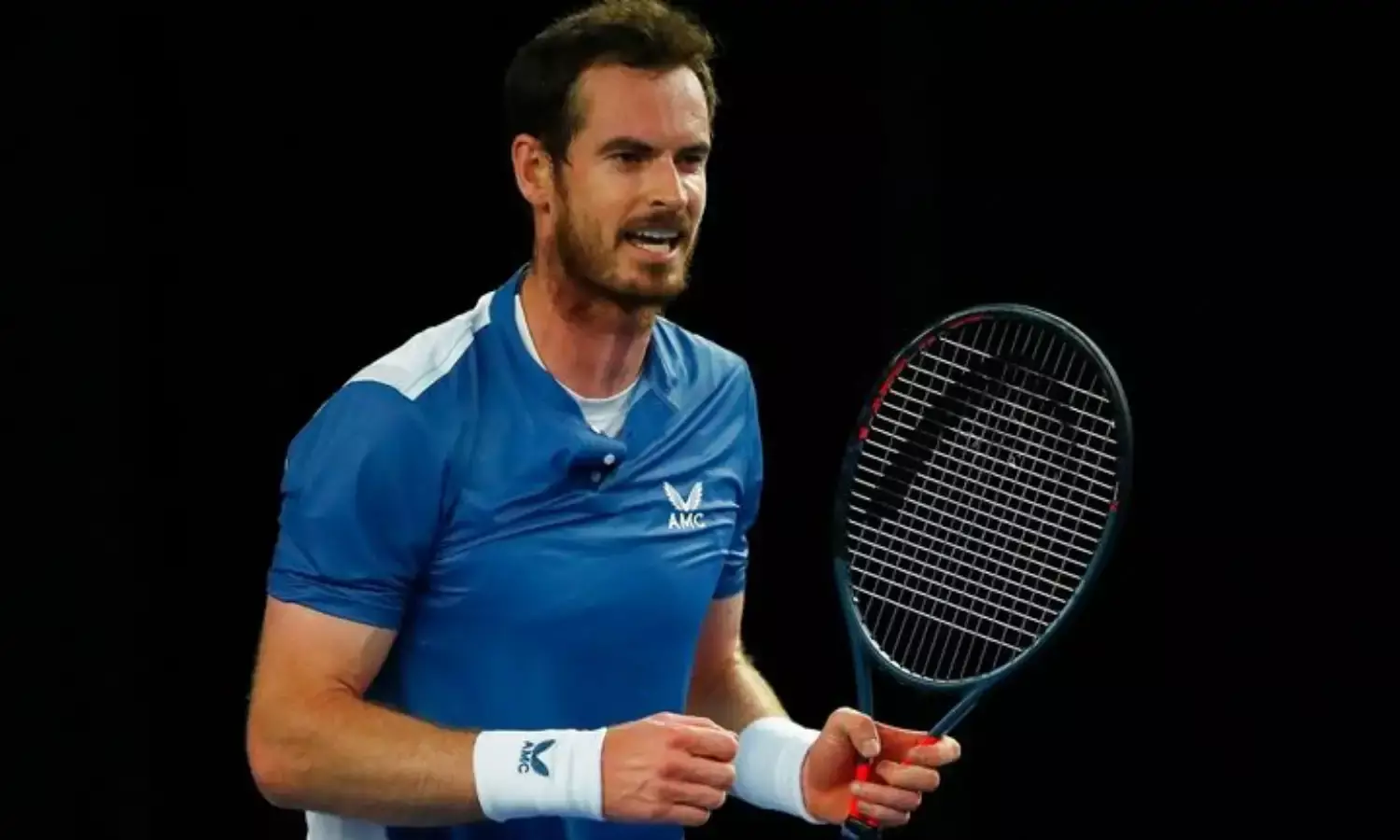 Murray makes winning return