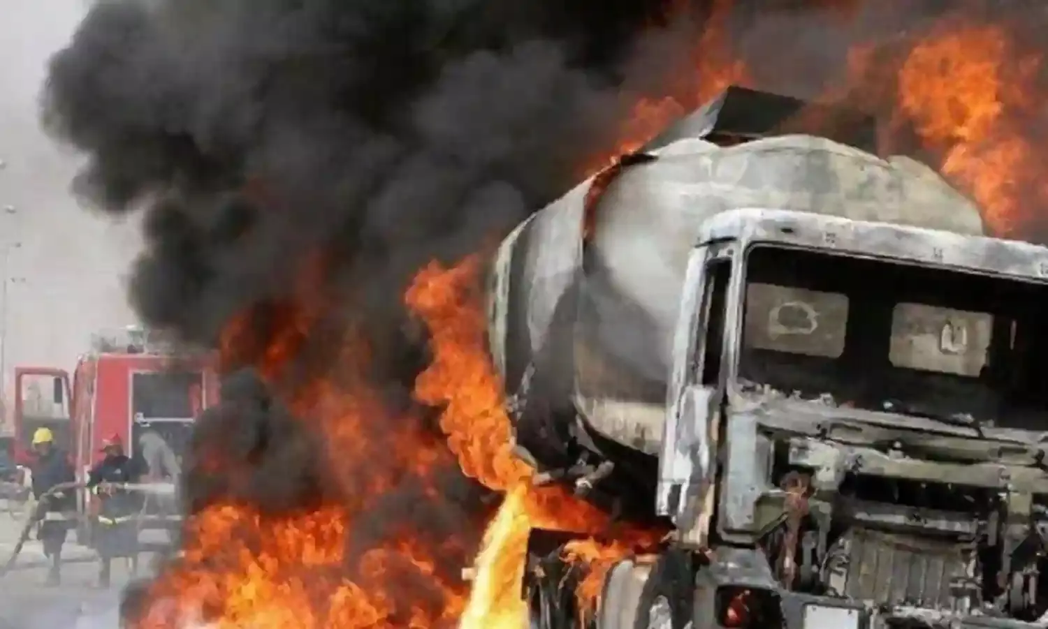 2 dead as Tanker explosion rocks Ibadan.